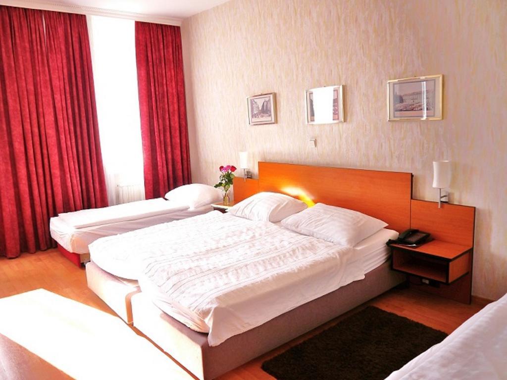 Florum Hotel Viyana Oda fotoğraf